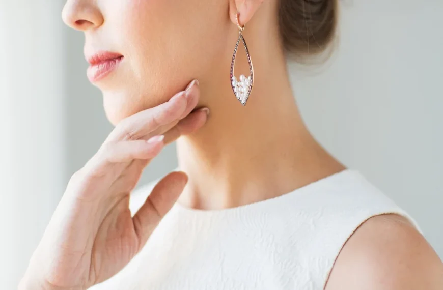 Transform Your Look with Unique Accessories