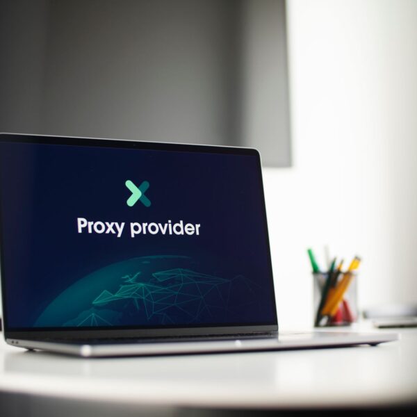 Why Proxy Servers Are Overtaking VPNs in the Age of Strict Online Regulations