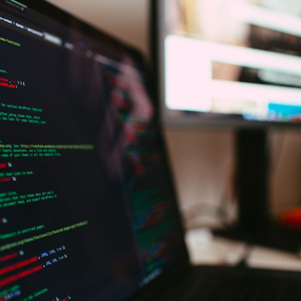 Choosing Between No-Code Platforms and AI Builders